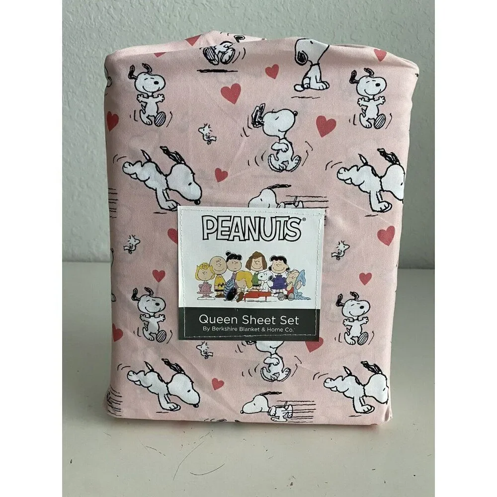 4 Pc Peanuts Snoopy Hearts Pink‎ Valentines Day QUEEN Size Sheet Set Soft NEW